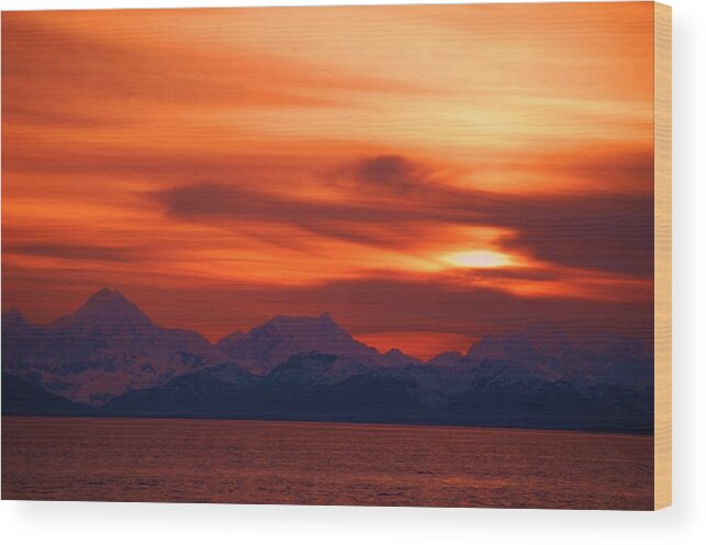 Alaska Wood Print featuring the photograph Sunset Over Glacier Bay by Helen Carson