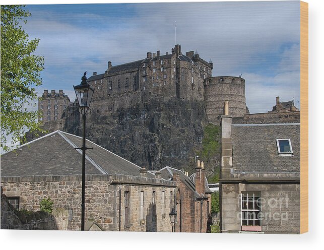 Edinburgh Wood Print featuring the photograph The castle by Marion Galt