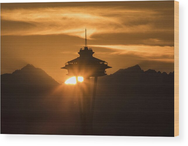 Space Needle Wood Print featuring the photograph The end of a beautiful Seattle day by Matt McDonald