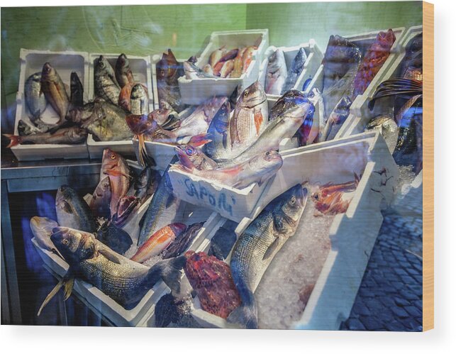 Italy Wood Print featuring the photograph The Fish Market by Al Hurley