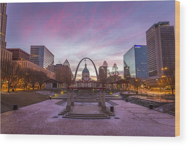 Landscape Wood Print featuring the photograph The St Louis Arch by The Flying Photographer