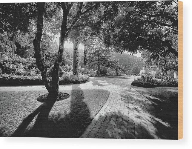 Butchart Wood Print featuring the photograph The Walkway Bw by Lawrence Christopher