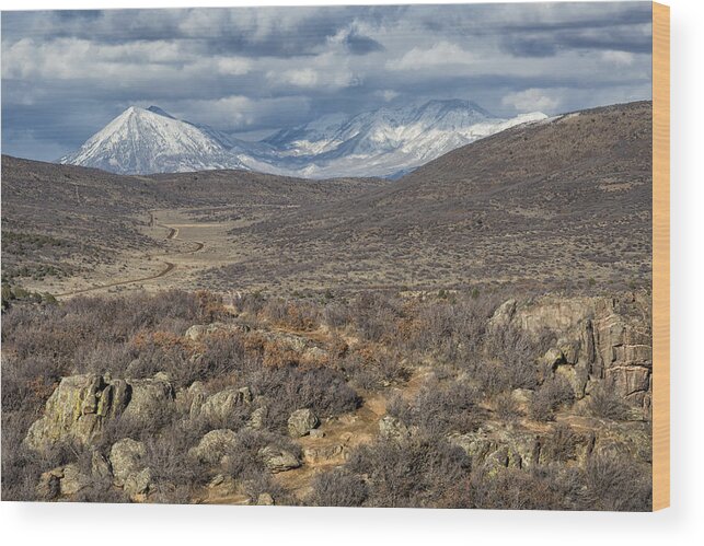 Colorado Wood Print featuring the photograph This Way To the Mountains by Denise Bush