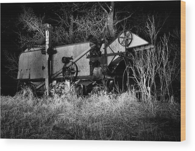  Wood Print featuring the photograph Threshers end by David Matthews