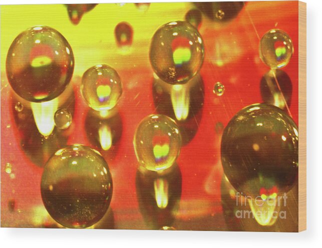 Abstract Wood Print featuring the photograph Tiny water beads by Heiko Koehrer-Wagner