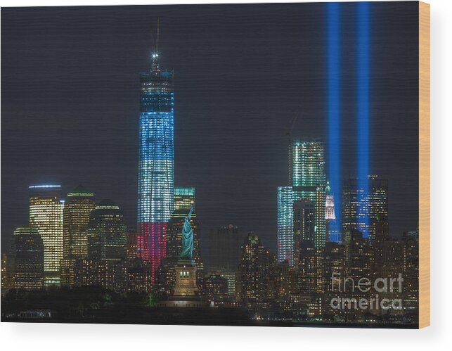 Clarence Holmes Wood Print featuring the photograph Tribute in Light VII by Clarence Holmes