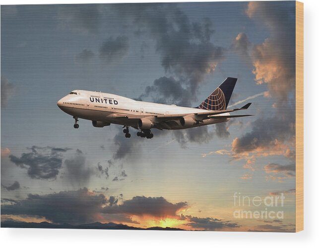 Boeing 747 Wood Print featuring the digital art United Boeing 747-422 by Airpower Art