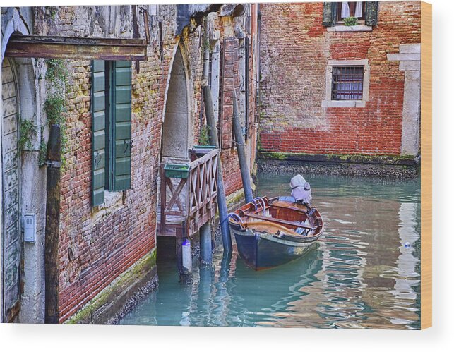 Venice Wood Print featuring the photograph Venice Color 4 by Roberta Kayne