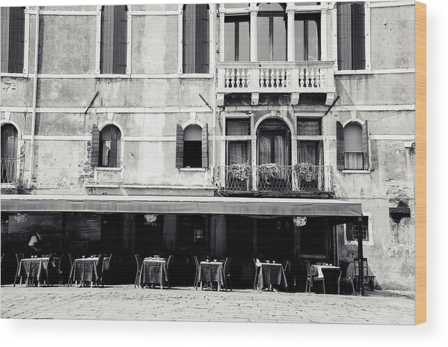 Venice Wood Print featuring the photograph Venice - The brasserie by Christopher Maxum