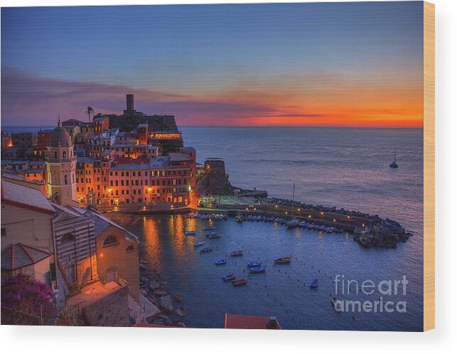 Vernazza Wood Print featuring the photograph Vernazza Sunset by Spencer Baugh