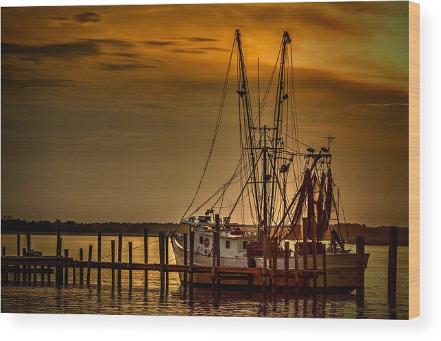 Art Prints Wood Print featuring the photograph Waiting To Go by Dave Bosse