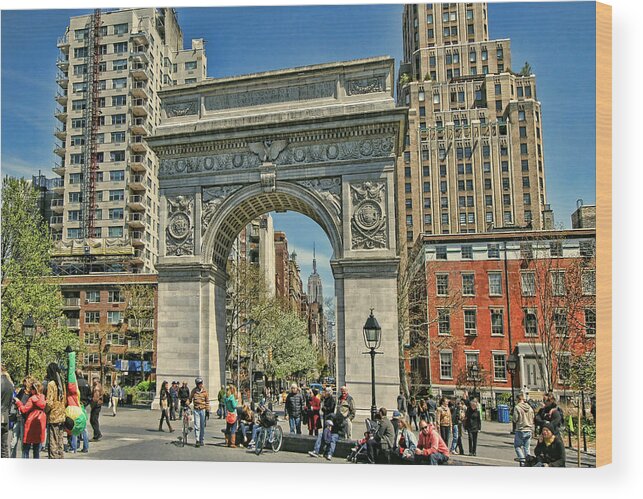 Park Wood Print featuring the photograph Washington Square Park - N Y C by Allen Beatty