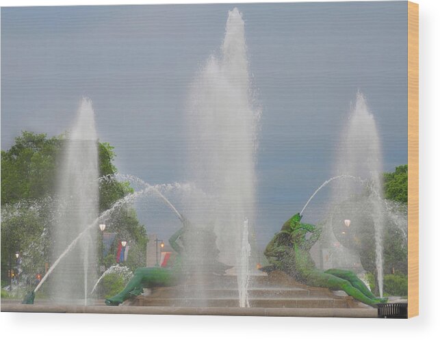 Water Wood Print featuring the photograph Water Spray - Swann Fountain - Philadelphia by Bill Cannon