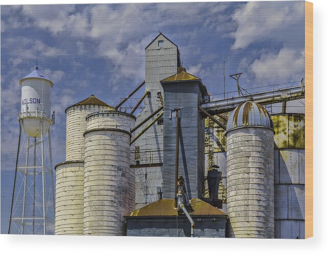 Steven Bateson Wood Print featuring the photograph Wilson Grain Elevators by Steven Bateson