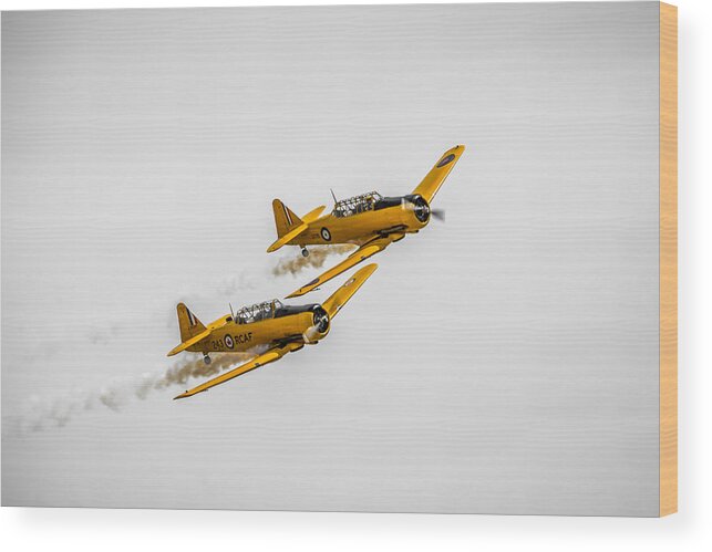 Airport Wood Print featuring the photograph Yellow Thunder Harvard Team by Bill Cubitt