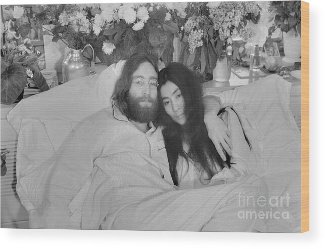 People Wood Print featuring the photograph John Lennon And Yoko Ono #1 by Bettmann