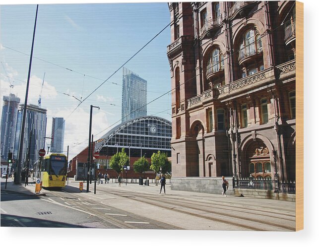 Manchester Wood Print featuring the photograph 13/09/18 MANCHESTER. Lower Mosley Street. by Lachlan Main