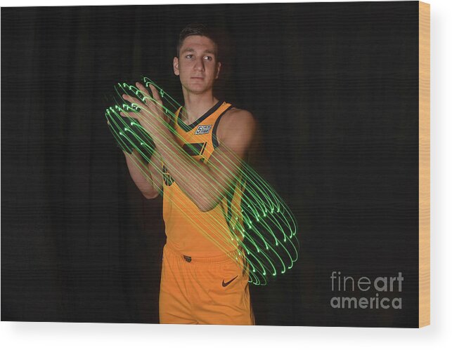 Grayson Allen Wood Print featuring the photograph 2018 Nba Rookie Photo Shoot #15 by Brian Babineau