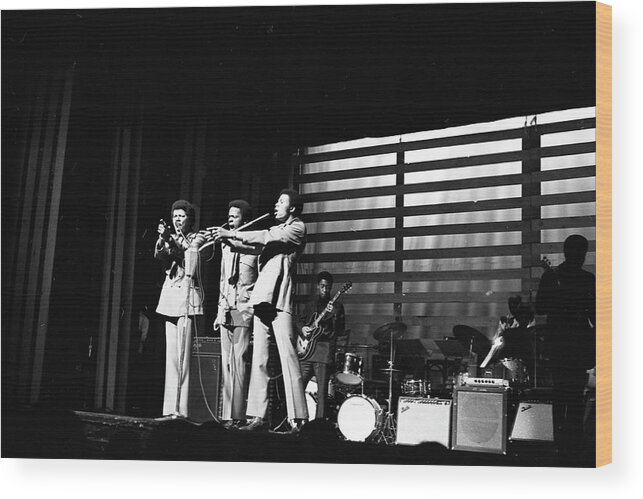 Performance Wood Print featuring the photograph The Delfonics In Ny #3 by Michael Ochs Archives