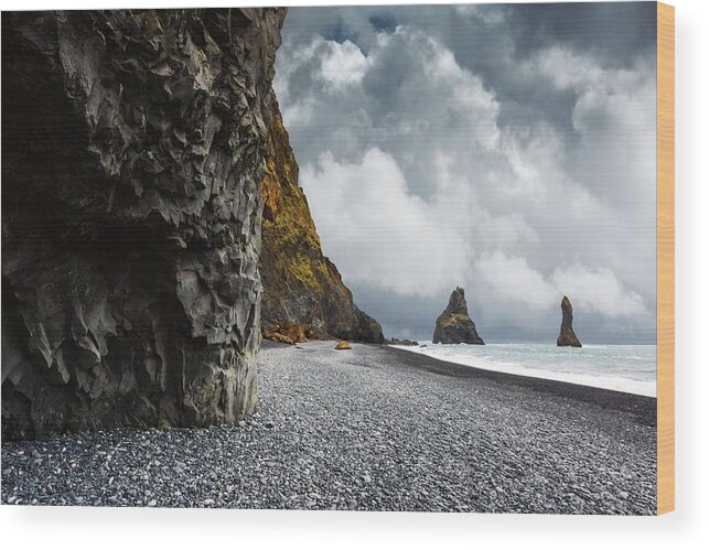 Landscape Wood Print featuring the photograph Basalt Rock Formations Troll Toes #9 by Ivan Kmit