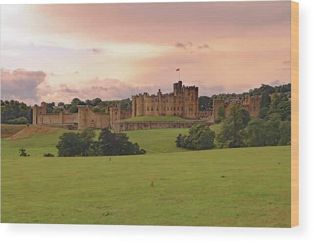 Alnwick Wood Print featuring the photograph Alnwick Castle by Tony Murtagh