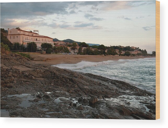 Tranquility Wood Print featuring the photograph Beachside Hotel by Stuart Mccall