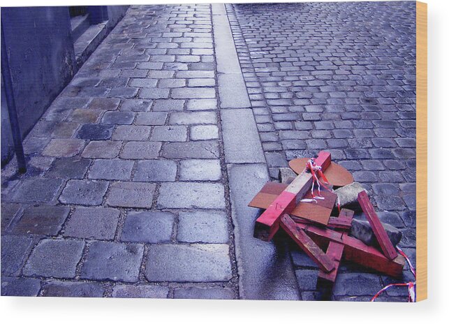 Abstract Wood Print featuring the photograph Broken Sign by Edward Lee