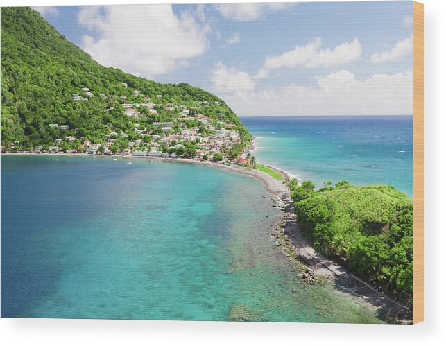 Water's Edge Wood Print featuring the photograph Caribbean Island by Htomas