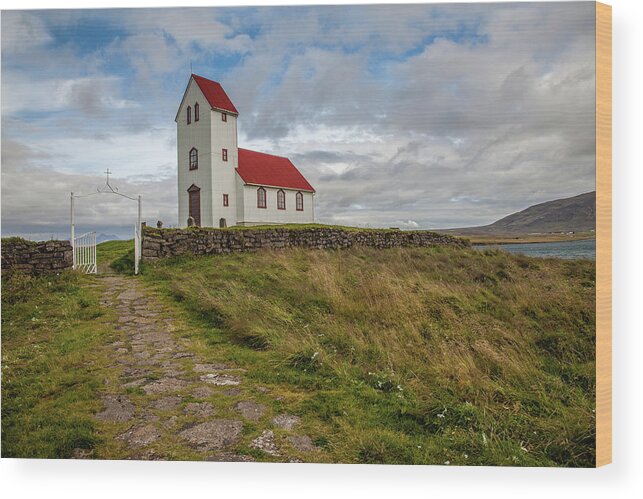Church Wood Print featuring the photograph Chapel of Iceland by David Letts