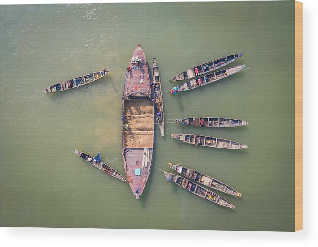 People Wood Print featuring the photograph Coal Collectors In Bangladesh River by Mostafijur Rahman Nasim