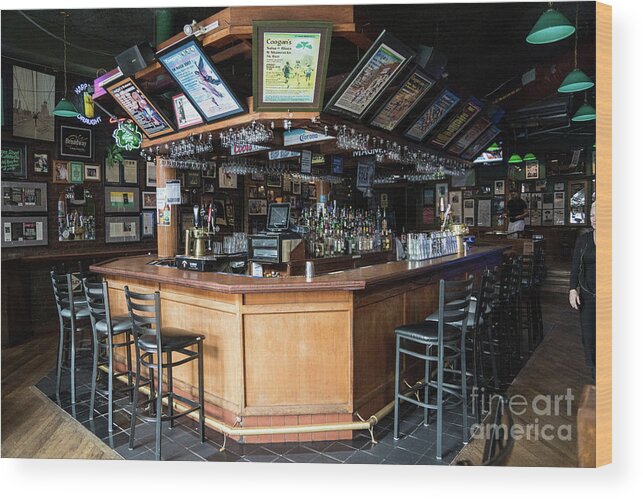 Pub Wood Print featuring the photograph Coogan's by Cole Thompson