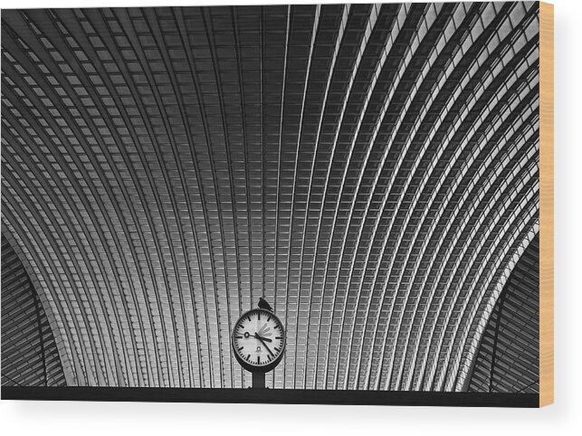Architecture Wood Print featuring the photograph Curvature Of Spacetime by Rainer Inderst
