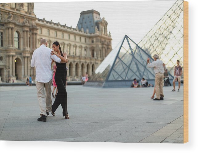 Paris Wood Print featuring the photograph Dancing In Paris by Gianni Basaglia