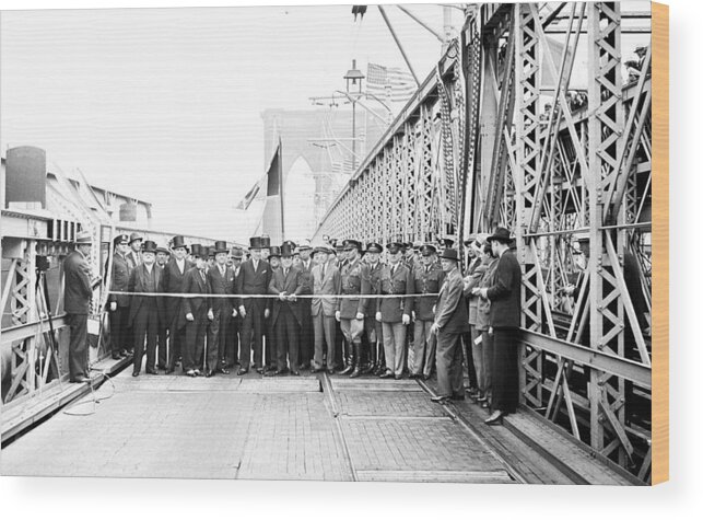 Horizontal Wood Print featuring the photograph Dignitaries Gather On The Brooklyn by New York Daily News Archive