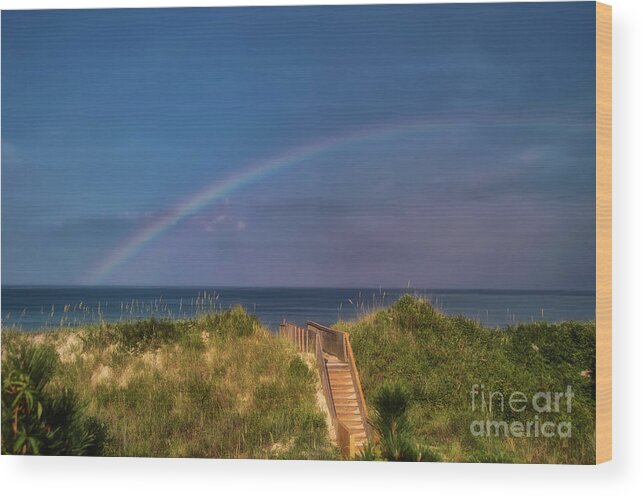 Ocean Wood Print featuring the photograph End Of A Perfect Day by Lois Bryan