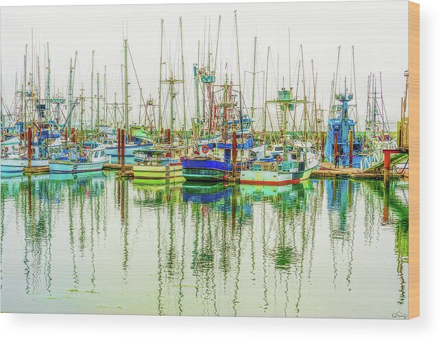 Newport Wood Print featuring the photograph Foggy Wet Harbor by Dee Browning