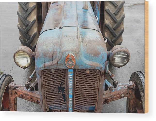 Unrestored Tractor Wood Print featuring the photograph Fordson Dexta Tractor Grille by Richard Nixon