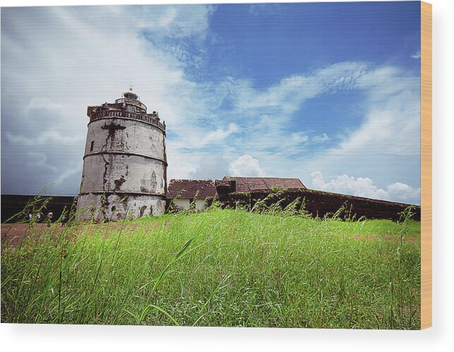 Grass Wood Print featuring the photograph Fort Aguada Lighthouse, Goa by Sushil Kumar