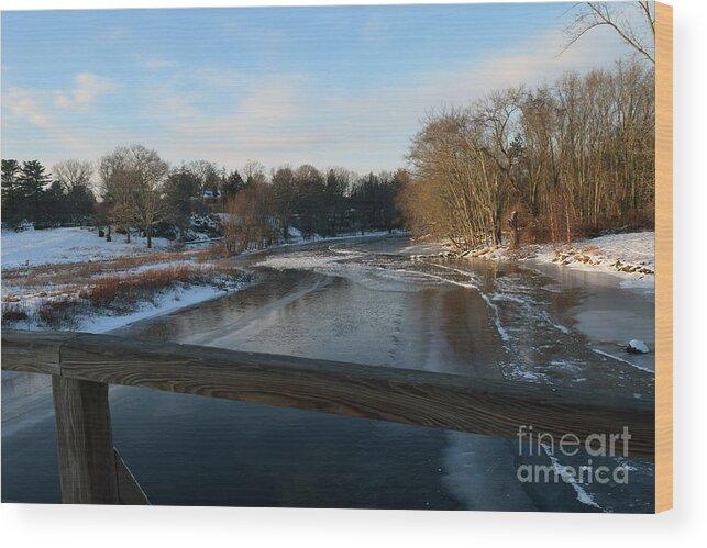 Old Manse Wood Print featuring the photograph Frozen Dusk by Leslie M Browning