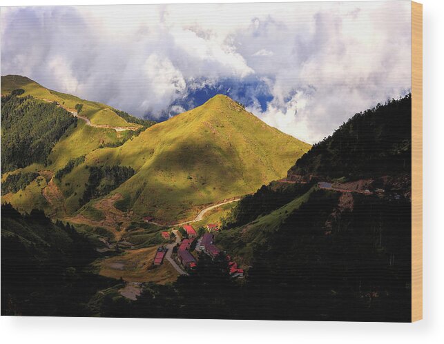Scenics Wood Print featuring the photograph High Mountain Scenery Of Hohuanshan by Thunderbolt tw (bai Heng-yao) Photography