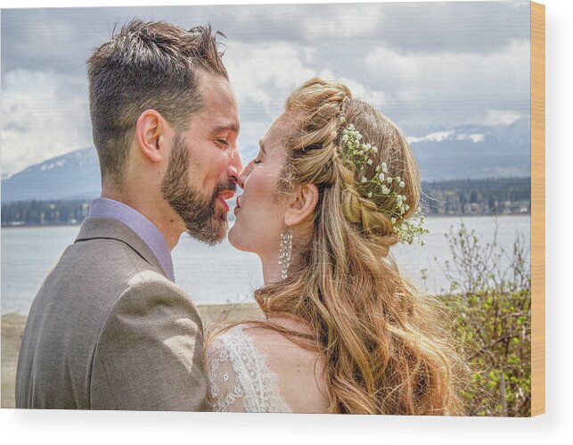 Groom Wood Print featuring the photograph Kiss by Daniel Martin