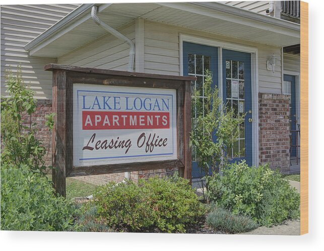 Sign Wood Print featuring the photograph Lake Logan apartments sign by Jeff Kurtz