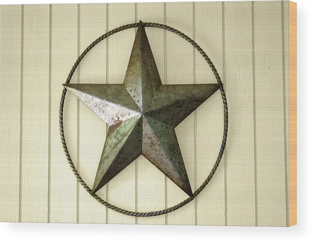 Home Decor Wood Print featuring the photograph Lone Star In Rope Circle - Hi Res by Incommunicado