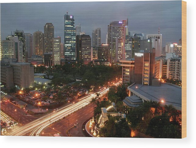 Built Structure Wood Print featuring the photograph Manila At Night by Brettcharlton
