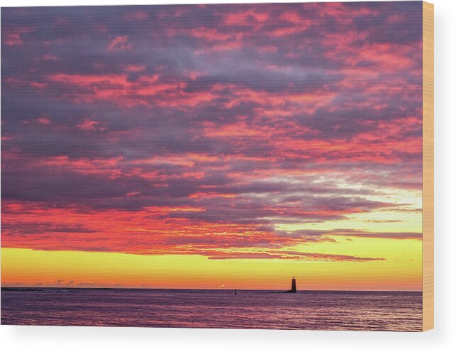 New Hampshire Wood Print featuring the photograph Morning Fire Over Whaleback Light by Jeff Sinon