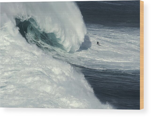 Surf Wood Print featuring the photograph Nazar North Canyon by Rui Correia