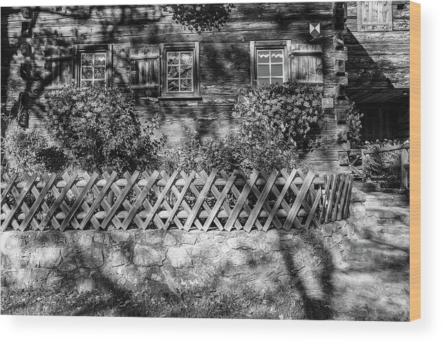 Photography Wood Print featuring the photograph Old Farmhouse by Andreas Levi