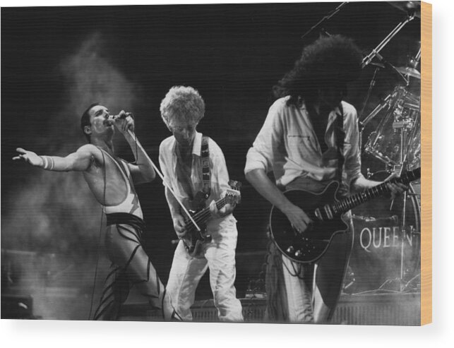 Rock Music Wood Print featuring the photograph Queen Live by Express Newspapers