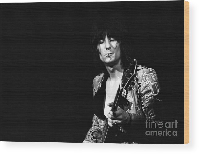 Performance Wood Print featuring the photograph Ron Wood In Puerto Rico by The Estate Of David Gahr