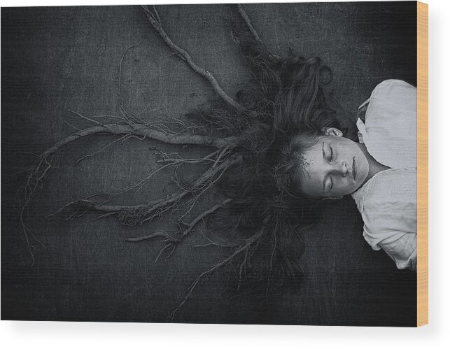Child Wood Print featuring the photograph Roots by Mirjam Delrue